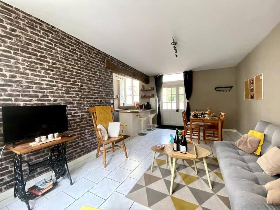 Logis Du Parc By Melrose Apartment Bayeux Exterior photo